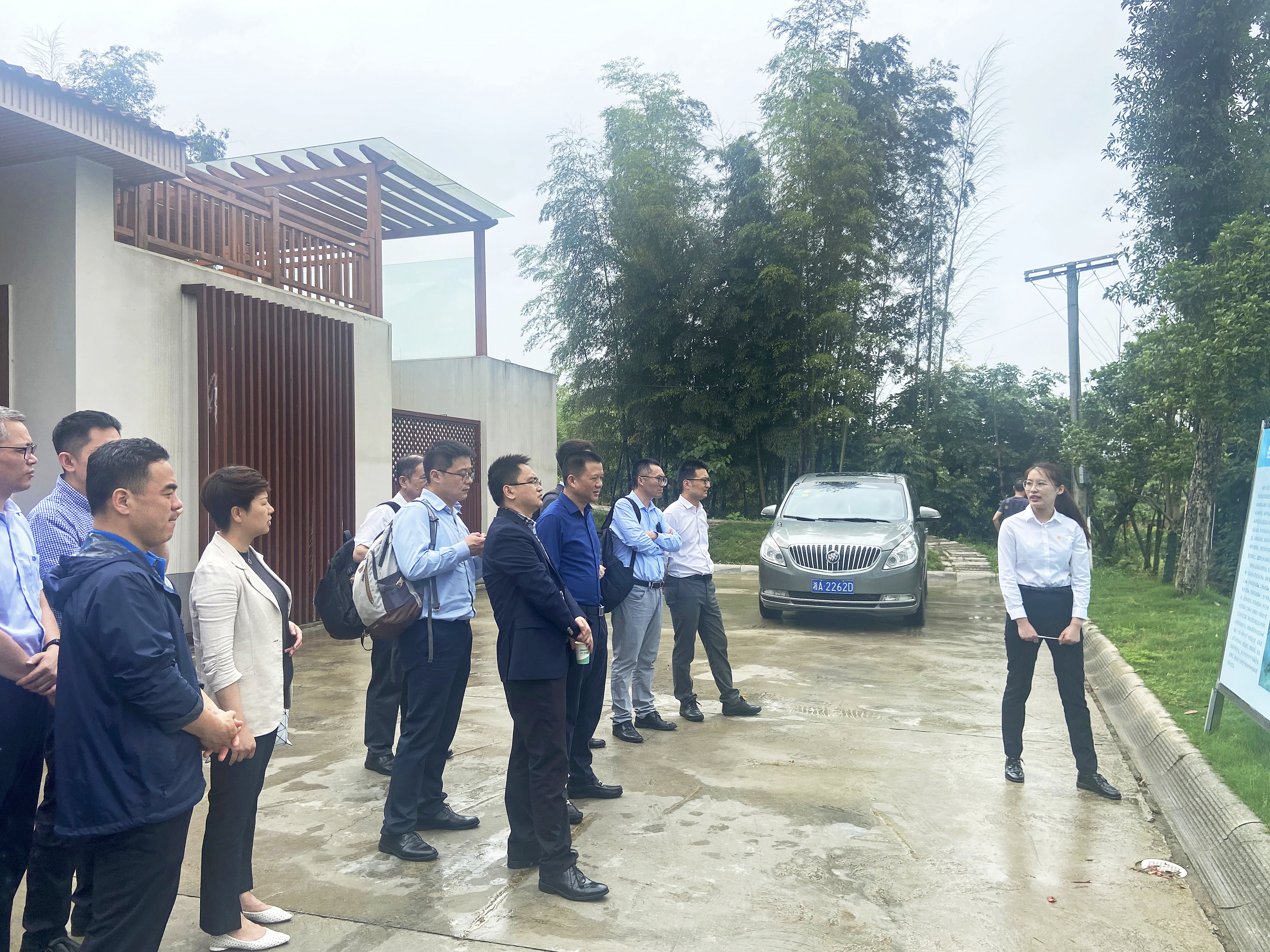 5.13中國遠洋海運代表團一行赴臨港創(chuàng)新創(chuàng)業(yè)基地.jpg 5.13中國遠洋海運代表團一行赴臨港創(chuàng)新創(chuàng)業(yè)基地.jpg